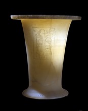 Vase d'albâtre portant le nom du Pharaon Mérenrê 1er