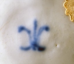 Signature sur porcelaine