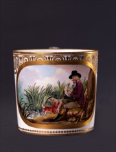 Coffee cup decorated with a hunting scene