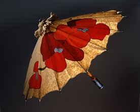 Ombrelle en feutre à décor de fleurs