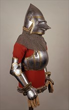 Armure appartenant à un noble Seigneur de Matsch, avec casque bassinet à "bec de passereau"