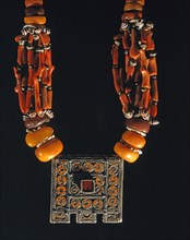 Collier marocain en ambre, argent et corail