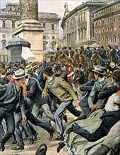 Grève générale des travailleurs à Rome, la troupe disperse les grévistes sur la Piazza Colonna (1903)