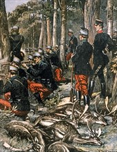 Le roi d’Espagne Alfonso XIII chassant avec un bataillon de soldats madrilènes dans la forêt royale de Rio Frio à La Granja