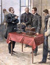 Expérience transmanche du nouveau télégraphe sans fil de Guglielmo Marconi, en 1899
