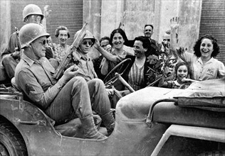 Leghorn en Italie accueille les troupes américaines (19 juillet 1944).