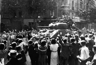 Paris salut les troupes françaises, le 25 août 1944.