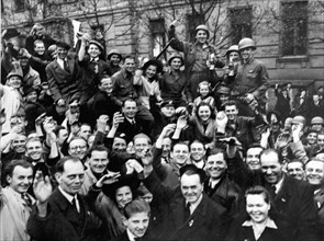 Prague (Tchécoslovaquie) libéré à la fin de la guerre en Europe (9 mai 1945)
