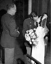 U.S Air Force Lieutenant and W.A.C Lieutenant  wedding (Soissons-Dec.25,1944)