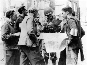 Deuxième division blindée française à Barenton (France), été 1944.