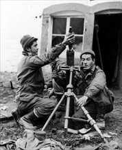 Soldats américains d'origine japonaise combattant en  France (Automne 1944)