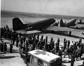 Freed French prisoners arriving from Germany by plane at Le Bourget airfield (April 19, 1945)