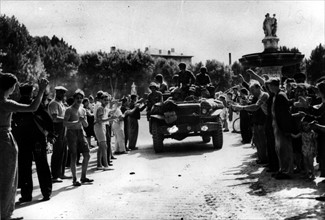 Les Alliés entrent dans  Aix en Provence (22 août 1944)