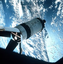 Rendez-vous dans l'espace d'Apollo 7 et du second étage de Saturn 1B (11 octobre 1968)