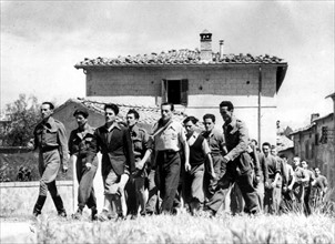 Partisans italiens à Montalcino.
(Eté 1944)