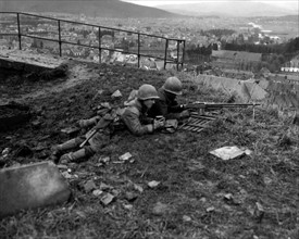 Troupes françaises à Belfort.
(25 novembre 1944)