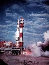 Lancement de Pioneer V à Cap Canaveral, en Floride.
(11 mars 1960)