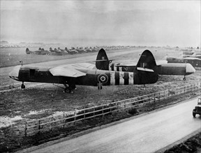 Planeurs de la 1re unité alliée aéroportée en Grande-Bretagne.
 (17 septembre 1944)