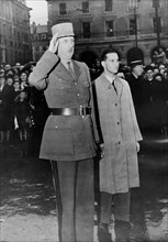 Le général de Gaulle à Rennes.
(Août 1944.)