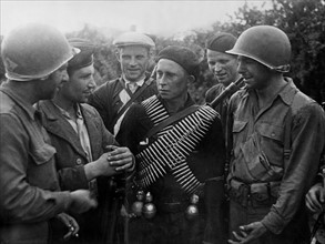 Un Russe rejoint le combat contre les Allemands en Bretagne. 
(Août 1944)