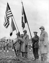 Célébration de l'armistice en France. 
(11 novembre 1944)