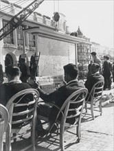 Annonce de la capitulation de l'Allemagne à Nice. 
(8 mai 1945)