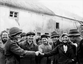 Prisonniers des camps de travail russes libérés à Budesheim, printemps 1945