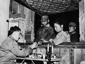 American medical units fight  malaria in China, 1944