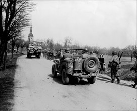 American troops move forward Erfurt,  April 11, 1945