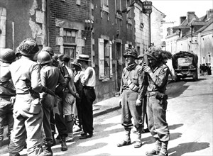 American soldier operates his "Walkie-Talkie" in france, August 1944