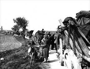 Civils allemands fuyant les Russes à Wurzen
(27 avril 1945)