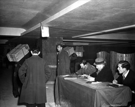 French currency  checked by  officials of the Banque de France, March 15, 1945