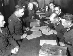 Les Allemands signe la reddition inconditionnelle de la poche de Lorient. (7 mai 1945)