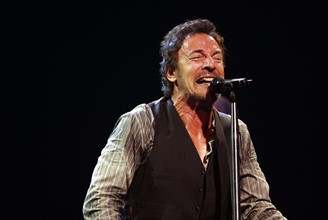 Bruce Springsteen Performs in Rotterdam