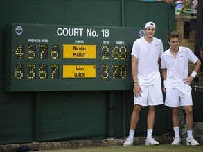 Wimbledon  Championships  Day FOUR 24/6/10

John Isner v Nicolas Mahut
John Isner after win