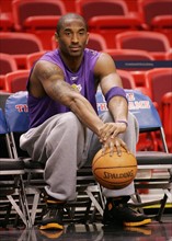 Basketball; NBA Saison 2004/2005 
Miami Heats  102 vs. 89  Los Angeles Lakers
Kobe Bryant