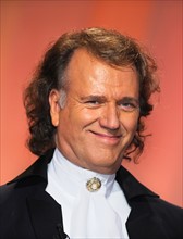 Der Sänger Andre Rieu ist am Samstagabend (13.11.2010) in Köln zu Gast in der von Andrea Kiewel