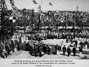 Historical Kiel - Kaiser-Wilhelm Canal