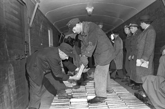 Silberbarren werden 1947 nach Ungarn zurück gebracht
