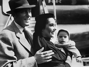 Elizabeth Taylor avec Michael Wilding et leur fils