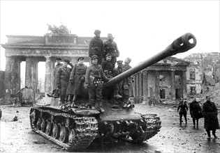 Second World War - Soviet tank at Brandenburg Gate
