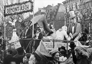 Rose Monday parade in Cologne 1949