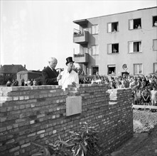 Berlin - laying of foundation stone of Marienfelde Refugee Center 1952