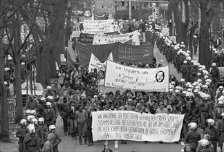 RAF - Hunger strike 1985 - Demonstration