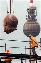 Removal of a Lenin Monument