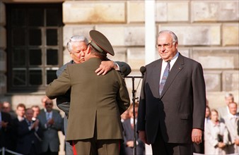 Withdrawal of Russian troops - Boris Jelzin, Helmut Kohl