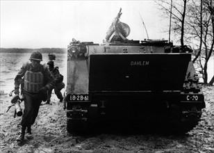 Landing exercise of American army in Berlin