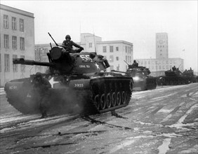 Maneuver of US troops in Berlin