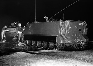 A U.S. armoured personnel carrier sank in the Havel.