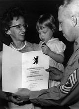 Certificates for American children born in Berlin